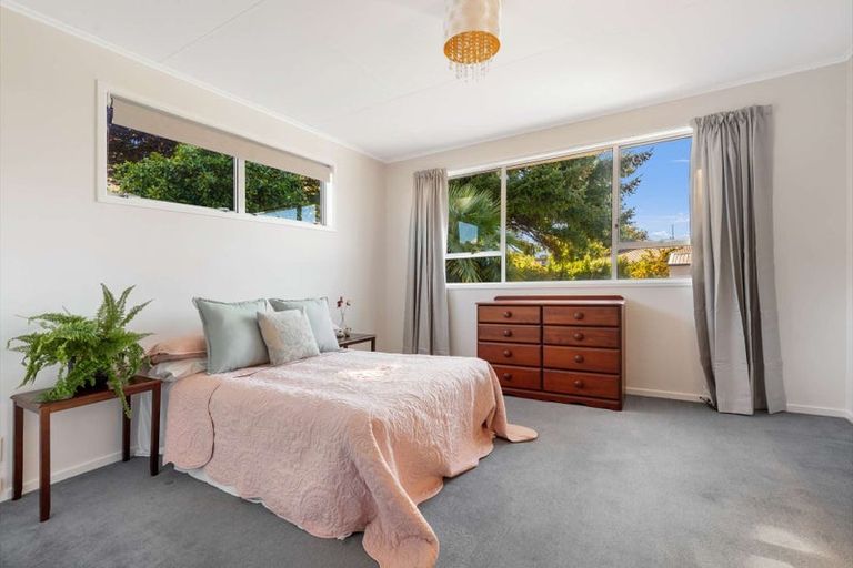 Photo of property in 17 Collie Drive, Pukehangi, Rotorua, 3015