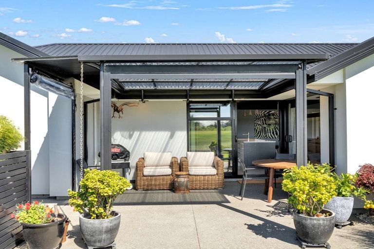 Photo of property in 28 Te Haunui Lane, Pegasus, 7612