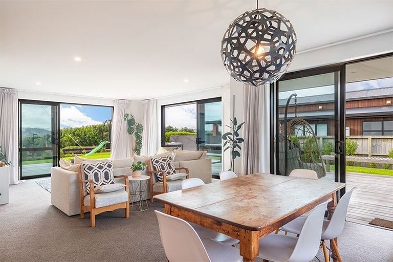 Photo of property in 39 Dawson Road, Snells Beach, 0920