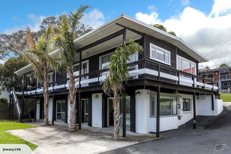 Photo of property in 129 Pendarves Street, New Plymouth, 4312