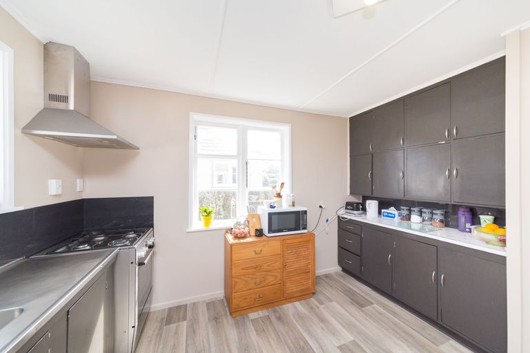 Photo of property in 25 Andrew Avenue, Roslyn, Palmerston North, 4414