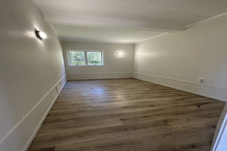 Photo of property in 16 Riverlea Road, Whenuapai, Auckland, 0618