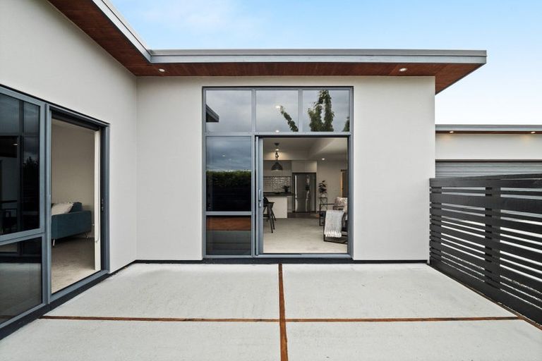 Photo of property in 8 Catalina Lane, Waldronville, Dunedin, 9018