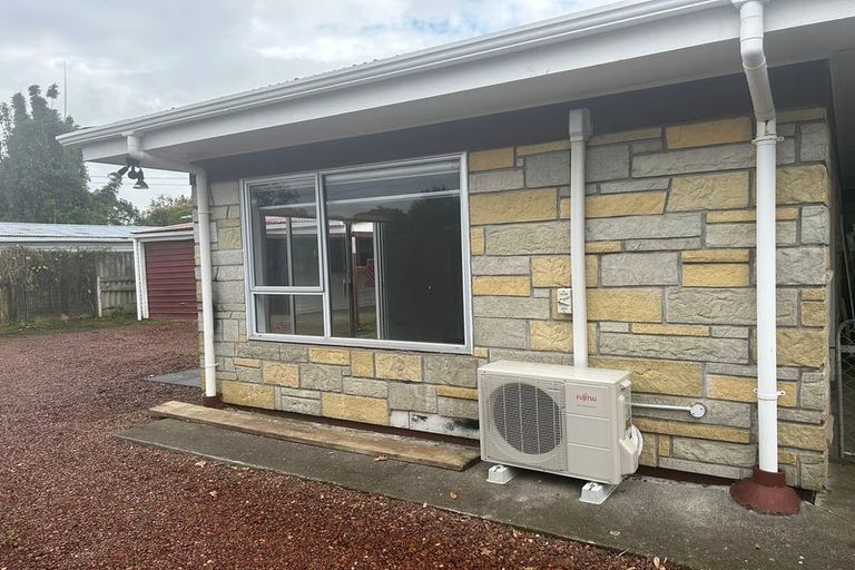 Photo of property in 40 Tiraumea Drive, Pakuranga, Auckland, 2010