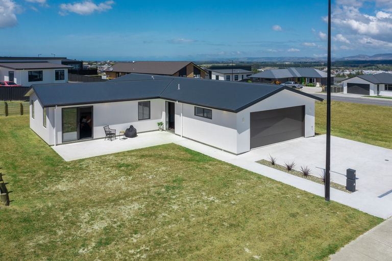 Photo of property in 42 Mcneil Street, Balclutha, 9230