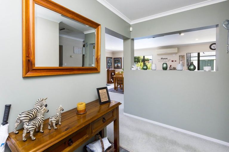 Photo of property in 8 Carlow Grove, Birchville, Upper Hutt, 5018