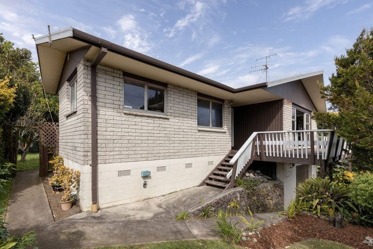 Photo of property in 142 Cambridge Road, Bethlehem, Tauranga, 3110