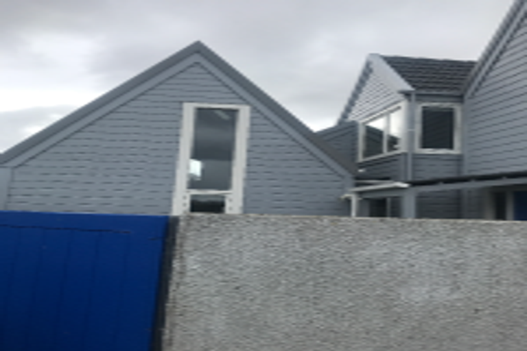 Photo of property in 2 Te Kainga Way, Khandallah, Wellington, 6035