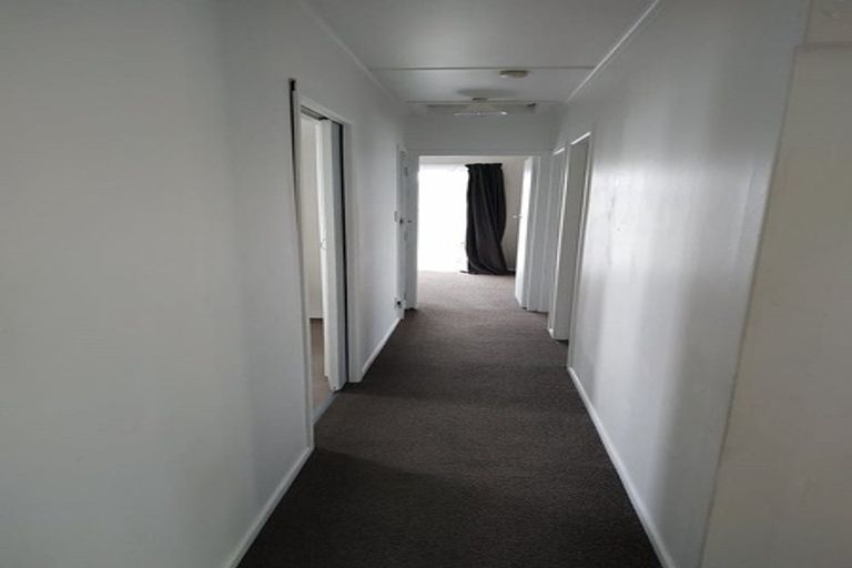 Photo of property in 75 Cameron Crescent, Masterton, 5810