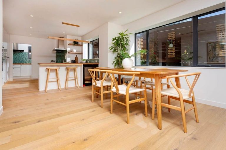Photo of property in 3b Serrata Place, Browns Bay, Auckland, 0630