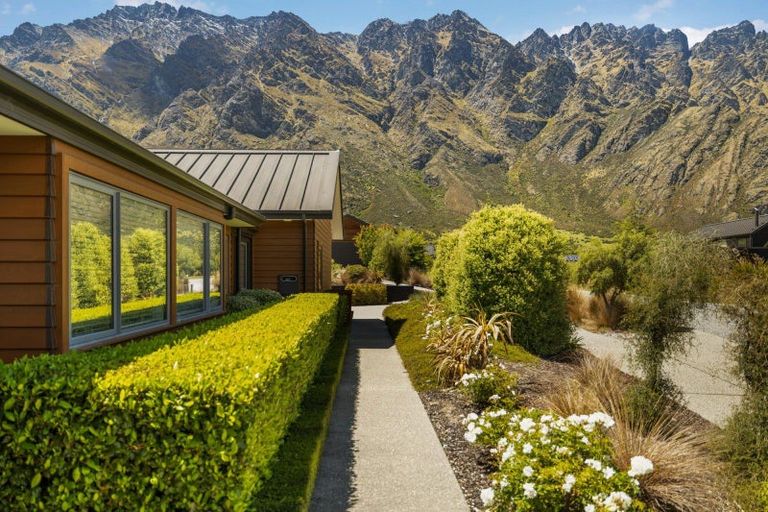 Photo of property in 17 Ellesmere Avenue, Jacks Point, Queenstown, 9371