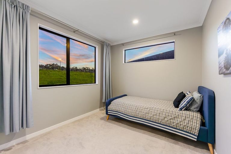 Photo of property in 11 Bight Road, Long Bay, Auckland, 0630