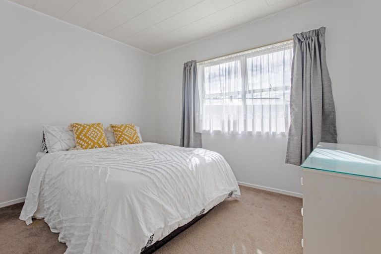 Photo of property in 9 Russell Street, Otane, 4202