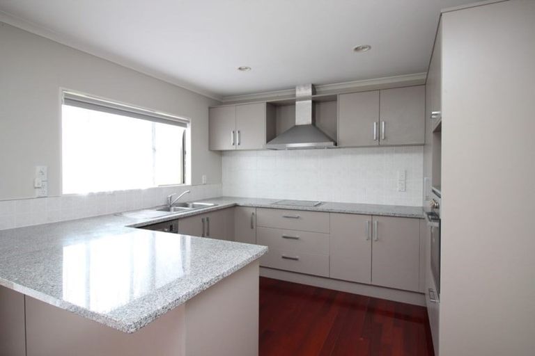 Photo of property in 18a Ennis Avenue, Pakuranga Heights, Auckland, 2010