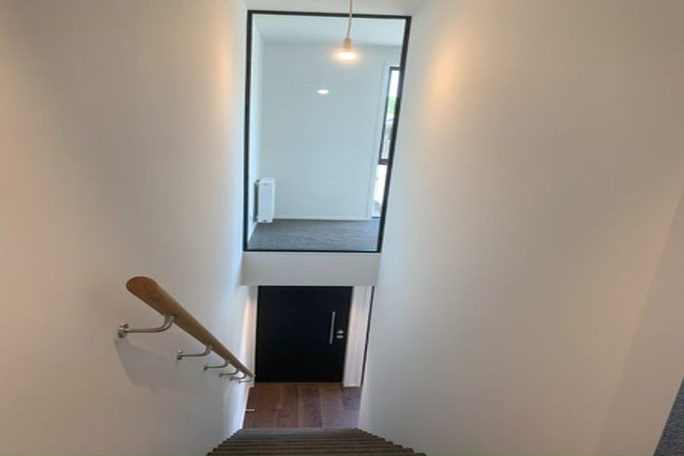 Photo of property in 19 Jean Caldwell Way, Island Bay, Wellington, 6023