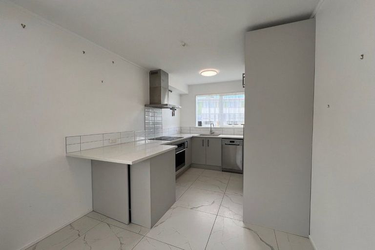 Photo of property in 40 Richards Avenue, Forrest Hill, Auckland, 0620