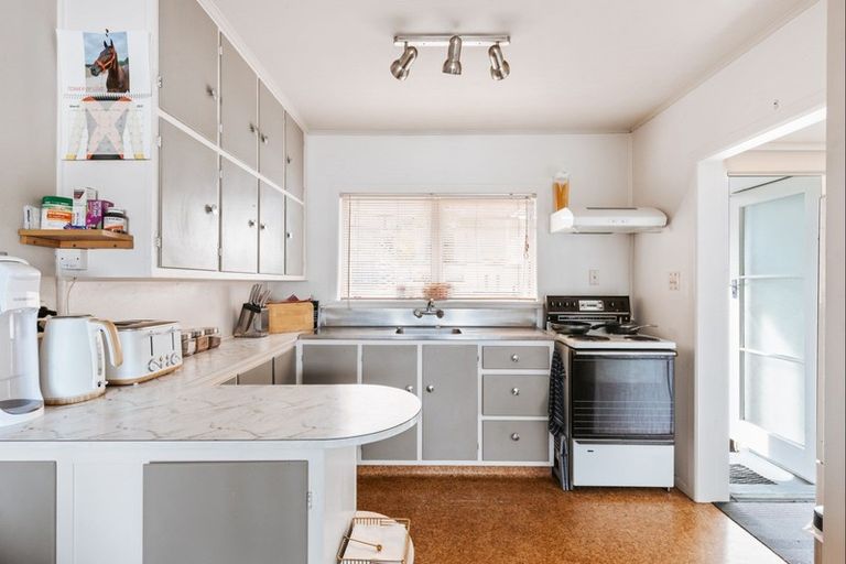 Photo of property in 22 Terrace Avenue, Mount Maunganui, 3116