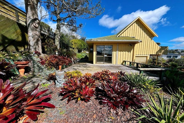 Photo of property in 4 Fallow Street, Browns Bay, Auckland, 0630