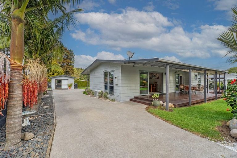 Photo of property in 3 Ocean Beach Road, Tairua, 3508