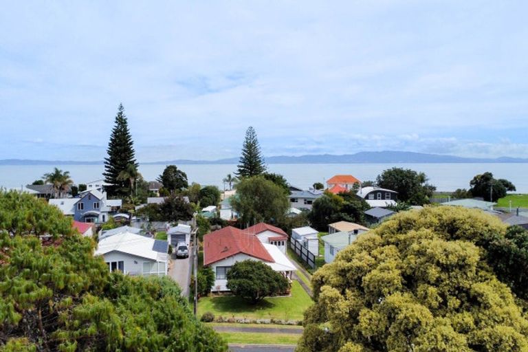 Photo of property in 35 West Crescent, Te Puru, Thames, 3575