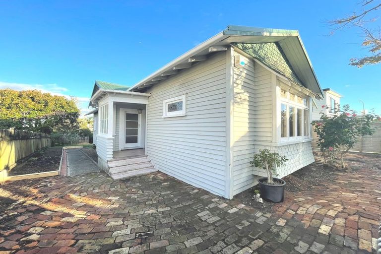 Photo of property in 180 Surrey Crescent, Grey Lynn, Auckland, 1021