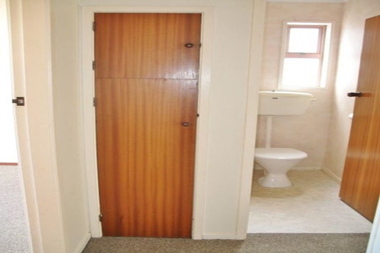 Photo of property in 132 Kingswood Road, Brookfield, Tauranga, 3110