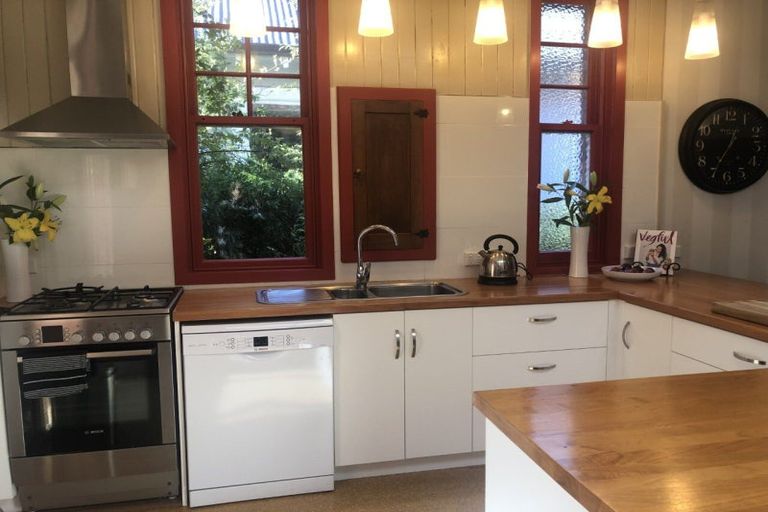 Photo of property in 82 Victoria Avenue, Avenal, Invercargill, 9810