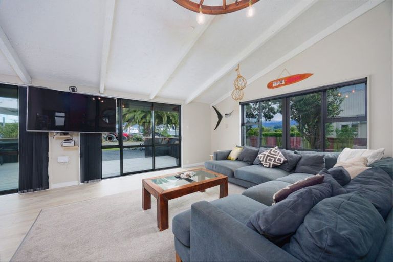 Photo of property in 12 Moa Road, South Bay, Kaikoura, 7300