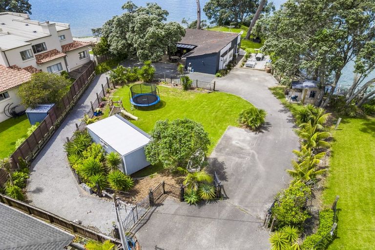 Photo of property in 881a Whangaparaoa Road, Manly, 0930