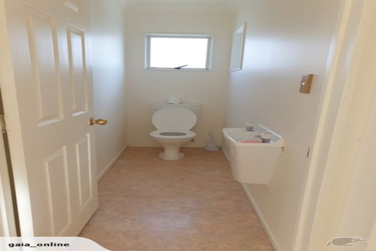 Photo of property in 47 Lagoon Way, West Harbour, Auckland, 0618