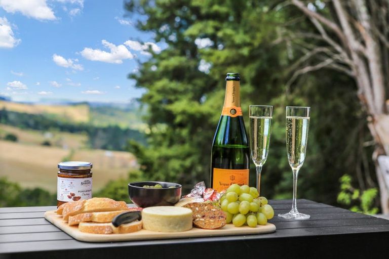 Photo of property in 271 Lawrence Road, Mangawhai, 0573