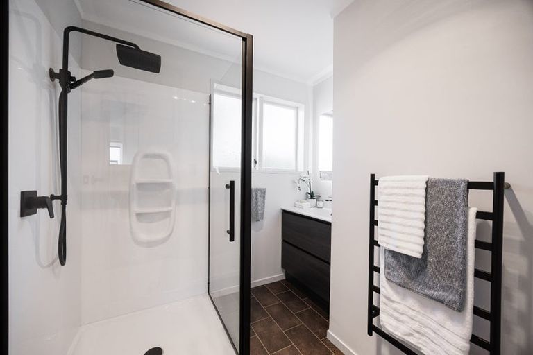 Photo of property in 21 Snells Beach Road, Snells Beach, 0920