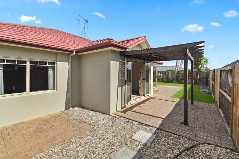 Photo of property in 27 Cranbrook Place, Rototuna North, Hamilton, 3210