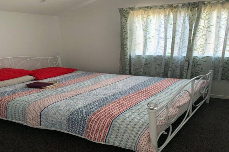 Photo of property in 28 Langana Avenue, Browns Bay, Auckland, 0630