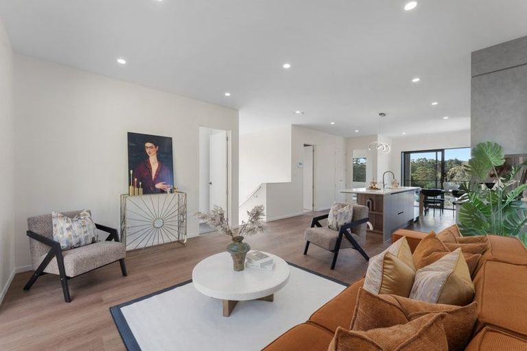 Photo of property in 244e West Hoe Heights, Orewa, 0931