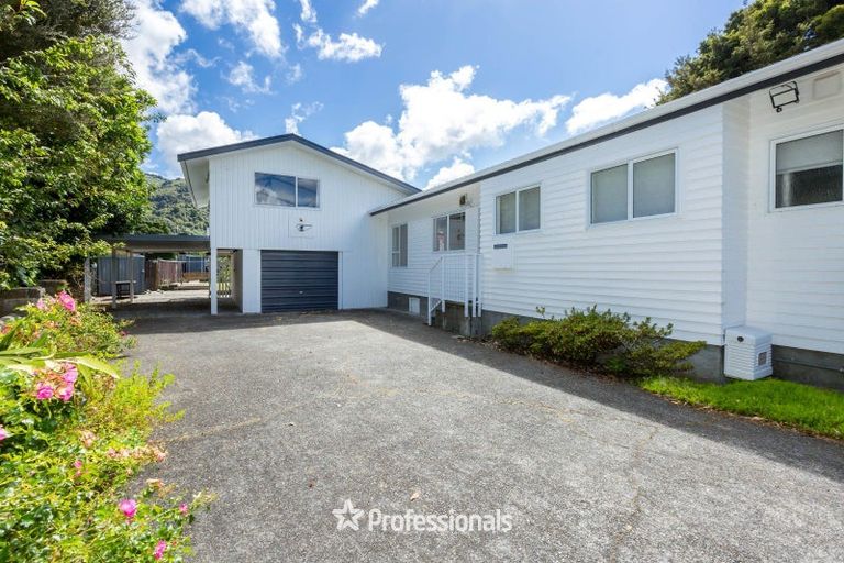 Photo of property in 5 Venetia Way, Totara Park, Upper Hutt, 5018