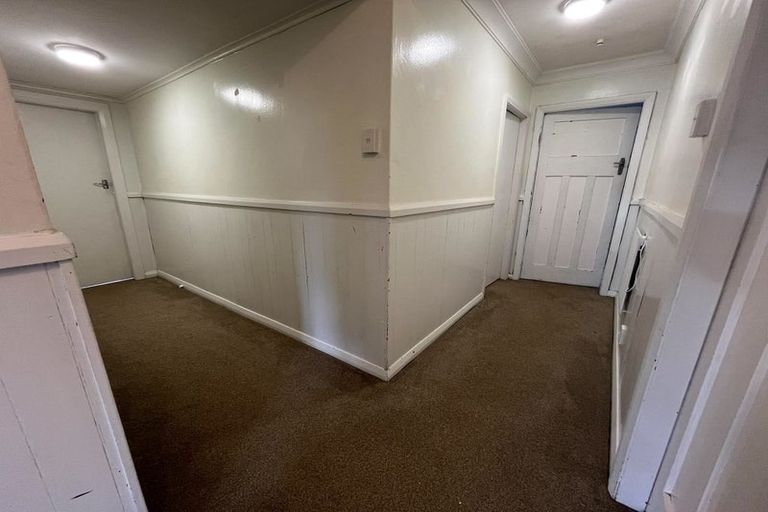 Photo of property in 88 Queenwood Road, Levin, 5510