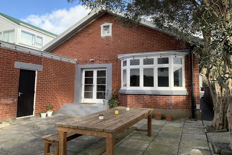 Photo of property in 13 Trevor Terrace, Newtown, Wellington, 6021