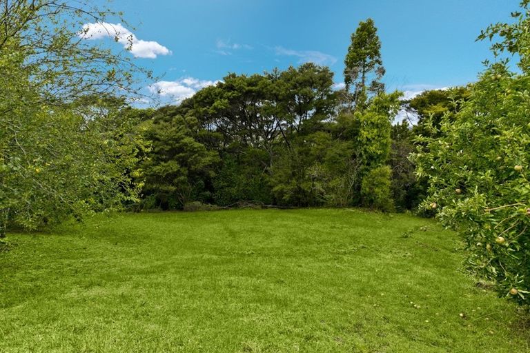 Photo of property in 87a Colwill Road, Massey, Auckland, 0614