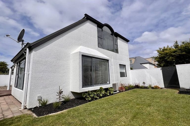 Photo of property in 82a Browns Road, St Albans, Christchurch, 8014