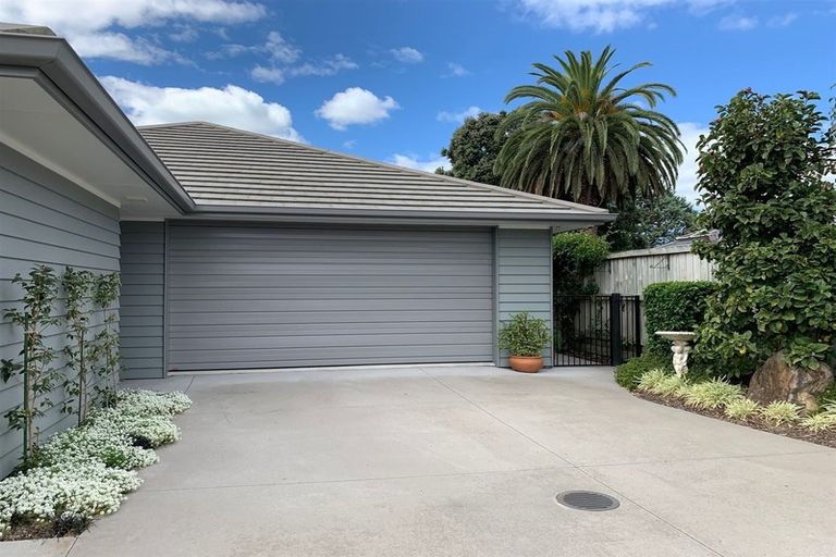 Photo of property in 14 Saltwood Lane, Bethlehem, Tauranga, 3110