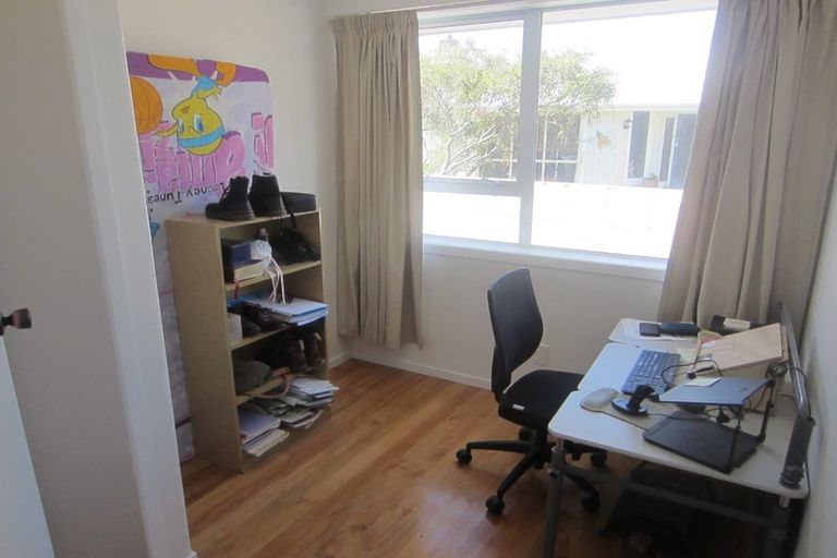 Photo of property in 44a Beauchamp Street, Tawa, Wellington, 5028