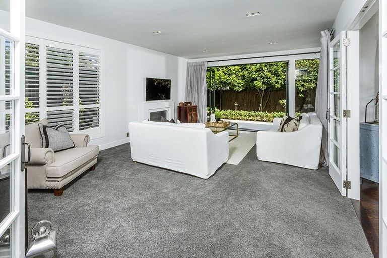 Photo of property in 2/16 Clifton Road, Hauraki, Auckland, 0622