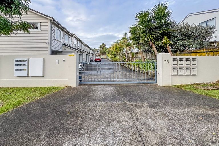 Photo of property in 6/78 Fernhill Way, Oteha, Auckland, 0632