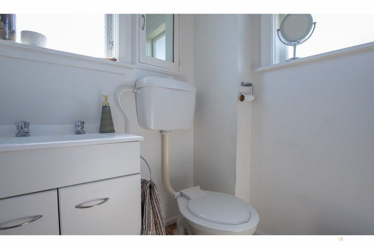 Photo of property in 15 Tay Street, Waimataitai, Timaru, 7910