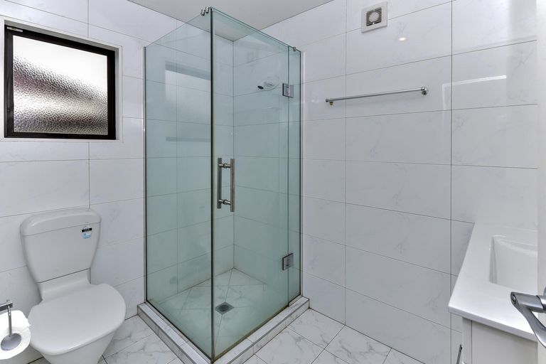 Photo of property in 8 Burbridge Road, Favona, Auckland, 2024