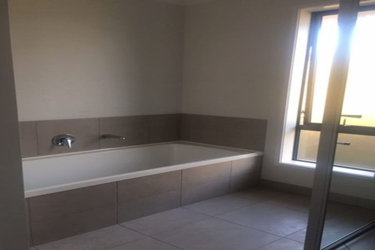 Photo of property in 5 Taepu Road, Pukekohe, 2120