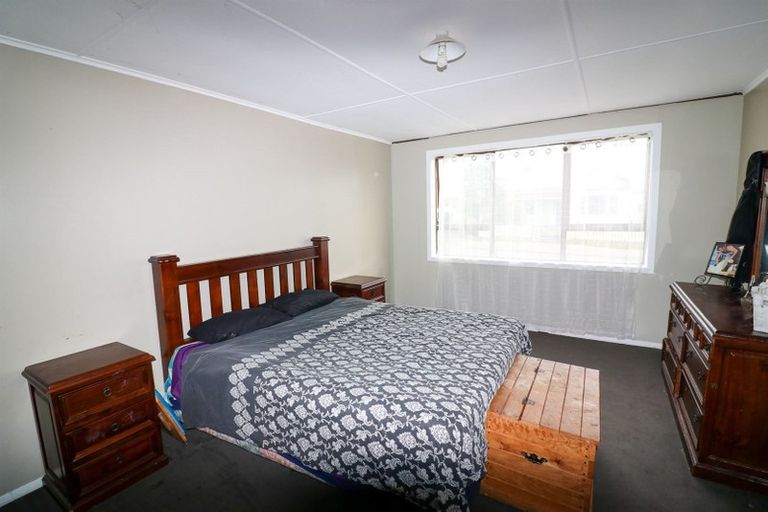 Photo of property in 14 Seddon Street, Dannevirke, 4930