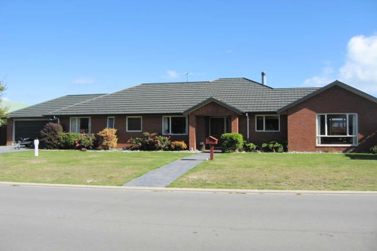 Photo of property in 2 Durrell Way, Rolleston, 7614