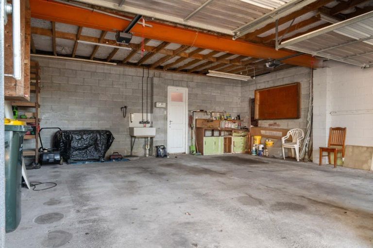 Photo of property in 22 Frankley Road, Westown, New Plymouth, 4310